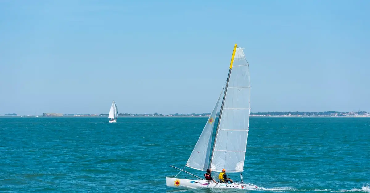 Les bienfaits insoupçonnés des loisirs en bord de mer