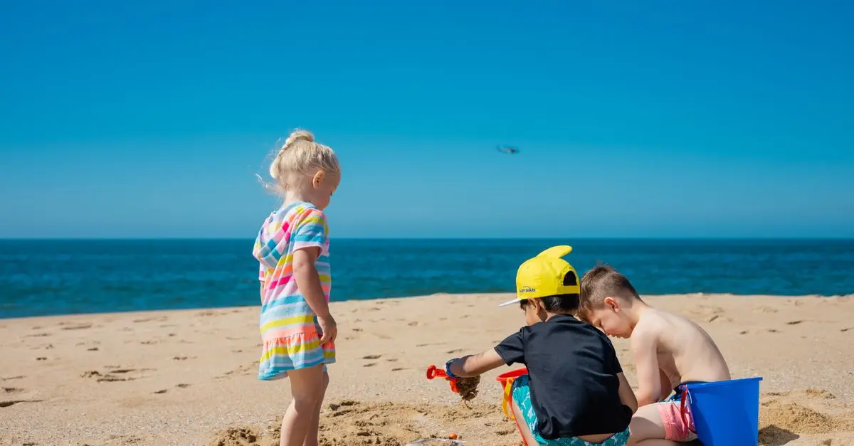 Les meilleures plages familiales pour des loisirs en mer