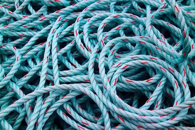 Comment bien préparer son équipement pour la pêche en mer