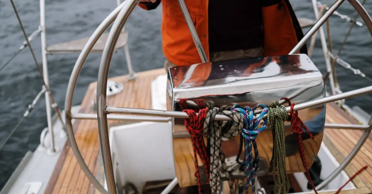 Comparaison des meilleures applications de navigation maritime